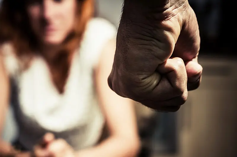 Lei que obriga Síndicos a denunciar violência doméstica